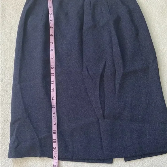 VTG Tahari Classics Knee Length Straight Pencil Skirt Blue Size 6 USA Made - Picture 6 of 8